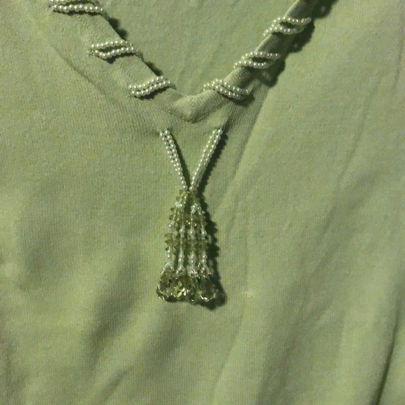 Pink Poodle. Green top with 3/4 sleeves and beaded collar - Picture 2 of 4